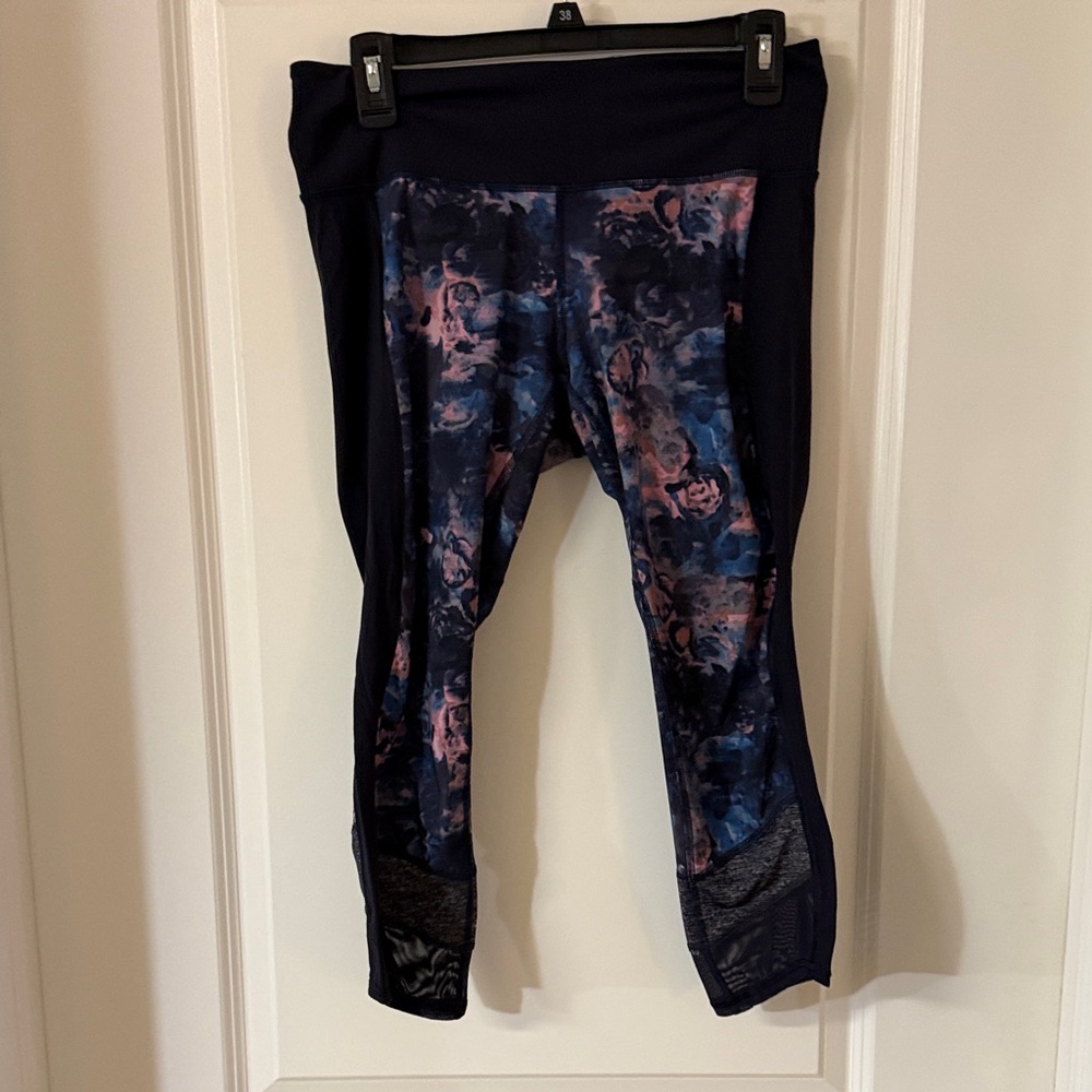 Lululemon Athletica Abstract Blue and Pink Leggings - Picture 1 of 9